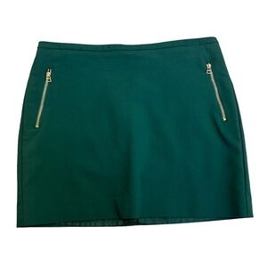 MNG forest green mini skirt zipper detail Sz 6 NWOT